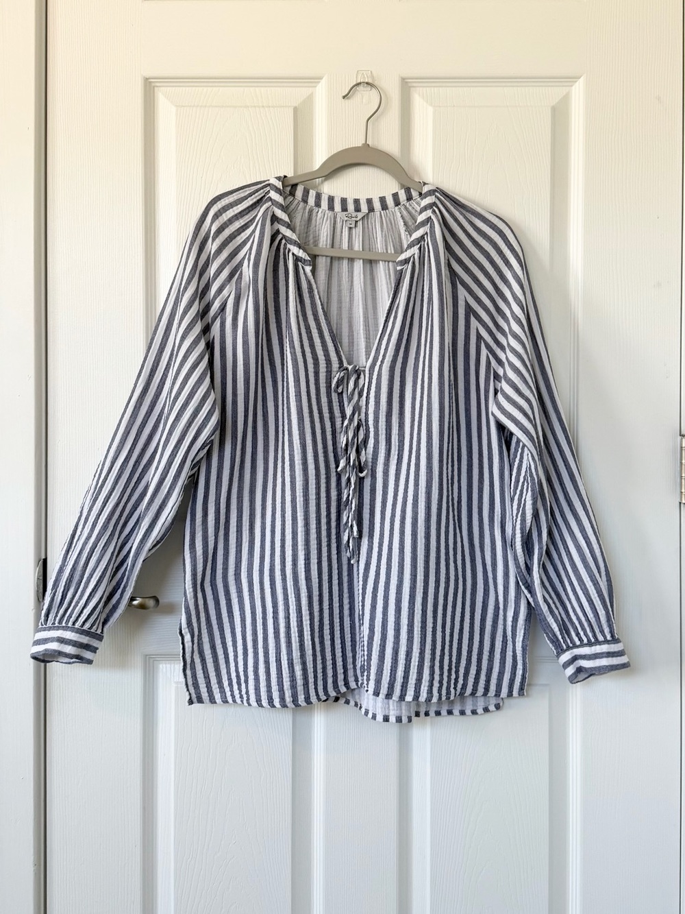 Rails Brielle Tie-Front Blouse Top in Admiral Stripe 100% Organic Cotton - Picture 4 of 9